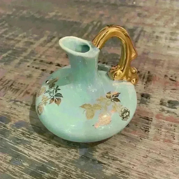 Hand Painted ceramic pottery vase, gold handle, blue color - Picture 2 of 4